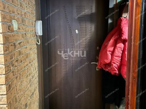 4-komnatnaya-ul-burdenko-d-19 фото