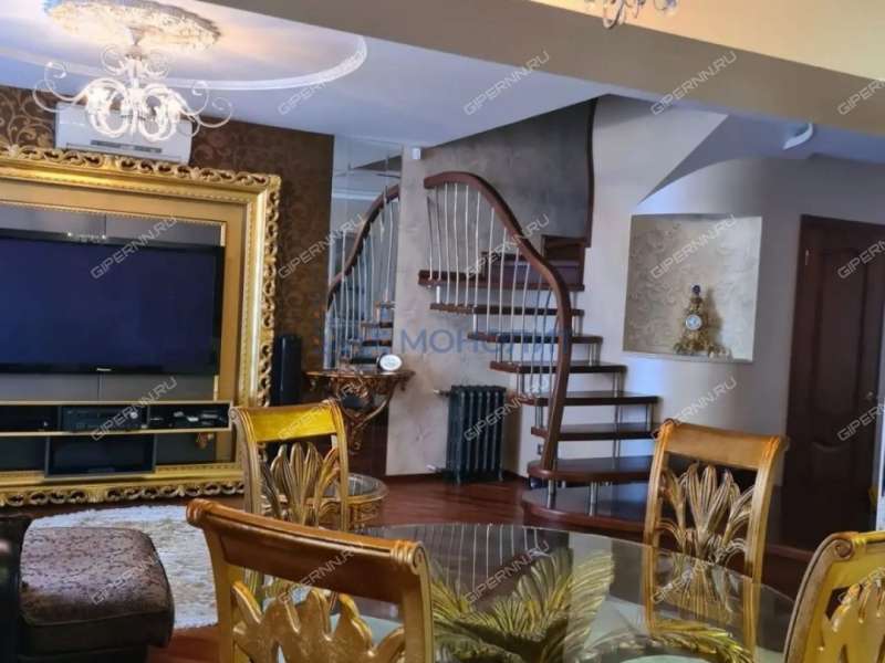 пятикомнатная квартира на Арзамасской улице дом 3