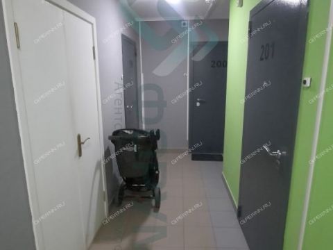 2-komnatnaya-ul-romantikov-d-3 фото