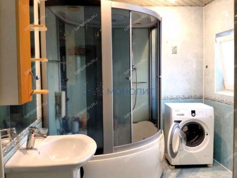 четырёхкомнатная квартира на улице Рабочая дом 25 рабочий посёлок Сухобезводное