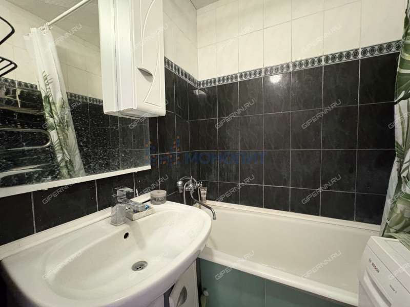 трёхкомнатная квартира на улице Тропинина дом 4