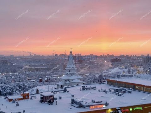 3-komnatnaya-ul-verhnepecherskaya-d-8 фото