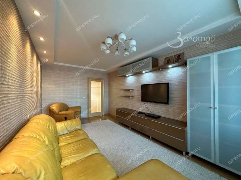 четырёхкомнатная квартира на улице Юлиуса Фучика дом 7