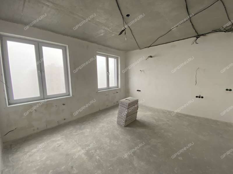 трёхкомнатная квартира на Белозерской улице дом 7