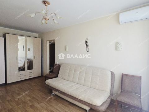 1-komnatnaya-ul-sergeya-esenina-d-38 фото