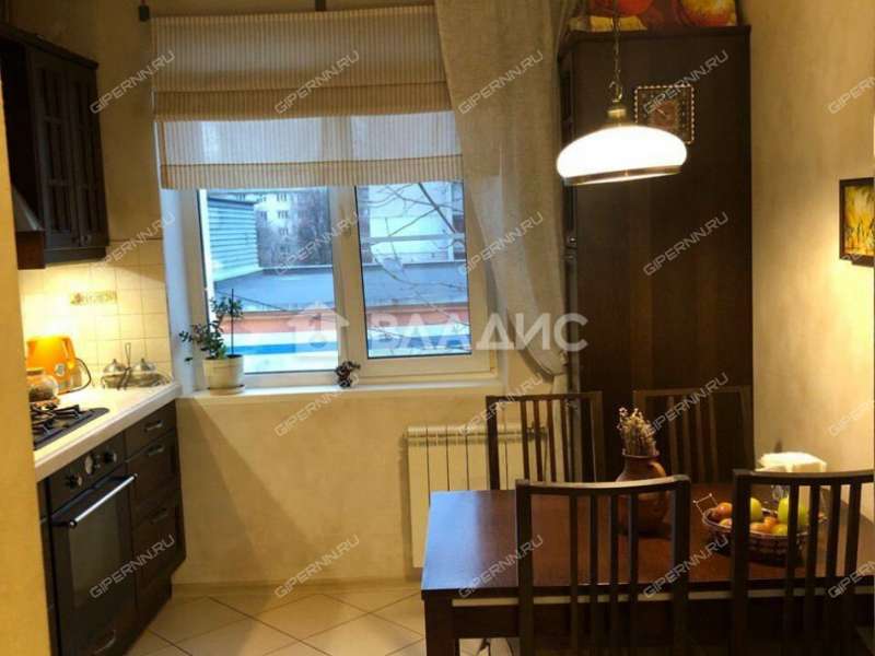 трёхкомнатная квартира на Перекопской улице дом 10