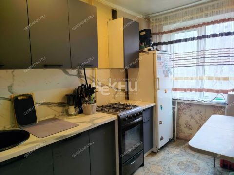 2-komnatnaya-ul-germana-lopatina-d-14 фото