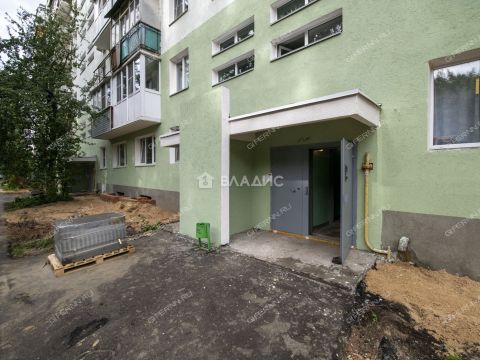 2-komnatnaya-ul-yuliusa-fuchika-d-37 фото
