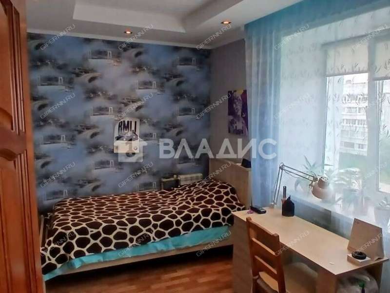 четырёхкомнатная квартира на Школьной улице дом 26 посёлок Ждановский