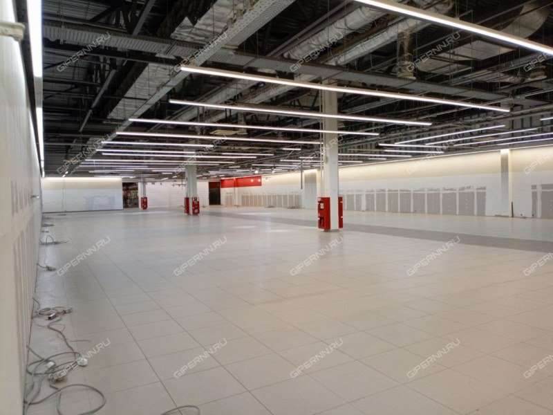 помещение под торговую площадь на Комсомольской площади