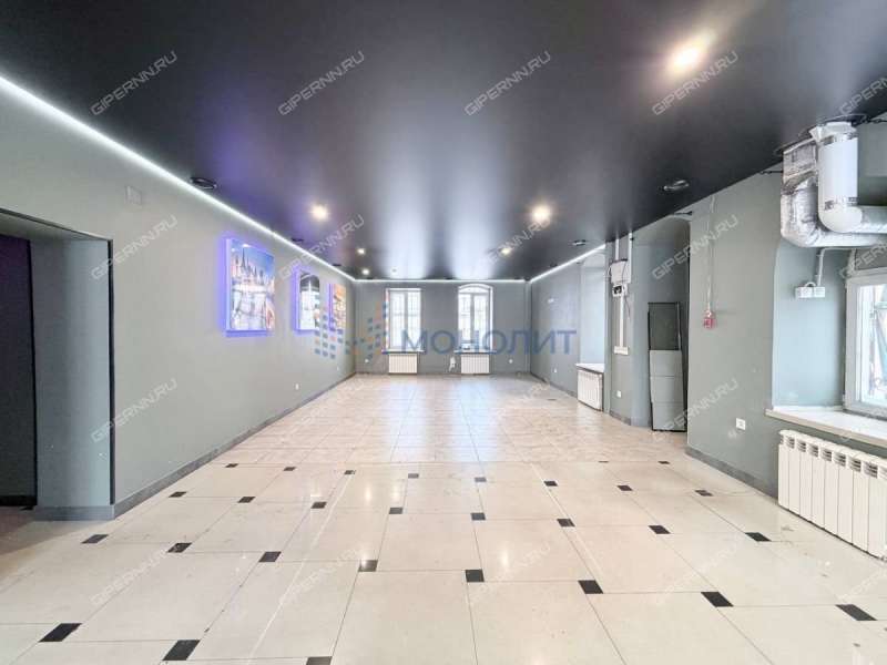 помещение под офис, торговую площадь на улице Чкалова