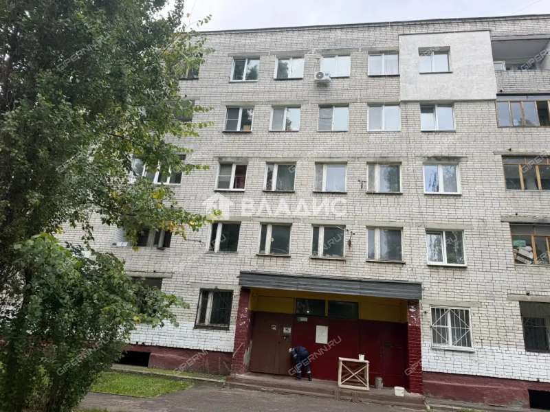 комната в доме 42 на улице Бурденко