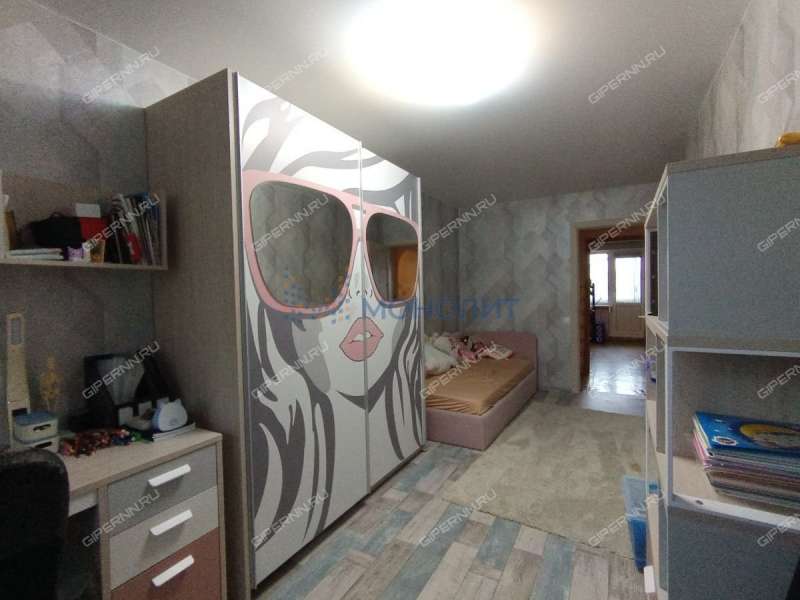 трёхкомнатная квартира на улице Маршала Жукова дом 4