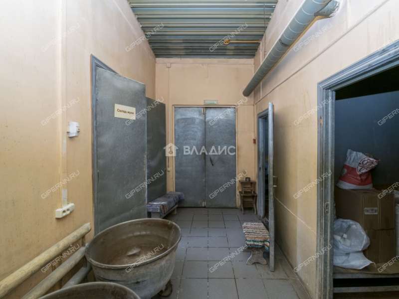 здание под офис, торговую площадь на Станционной улице рабочий посёлок Решетиха