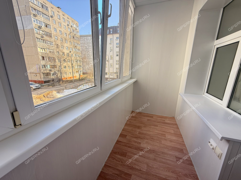 трёхкомнатная квартира на улице Коминтерна дом 127