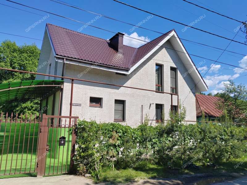 дом на Садовая ул. посёлок Октябрьский