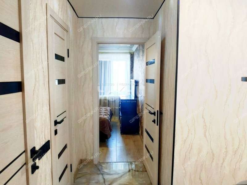 трёхкомнатная квартира на улице Октябрьской Революции дом 40