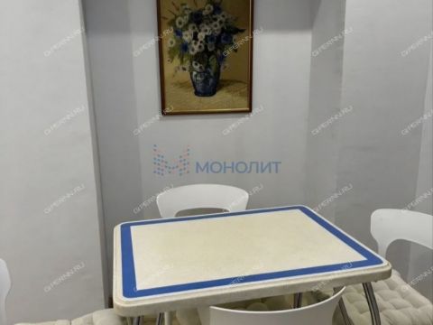 2-komnatnaya-ul-nizhne-pecherskaya-d-6 фото