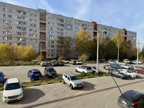 2-komnatnaya-ul-dvizhencev-d-34 фото