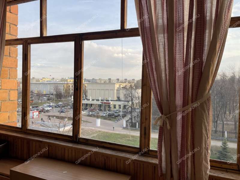 трёхкомнатная квартира на Молодёжном проспекте дом 12а