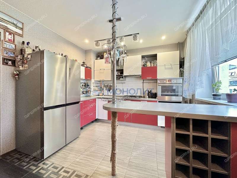 трёхкомнатная квартира на Большой Покровской улице дом 93б