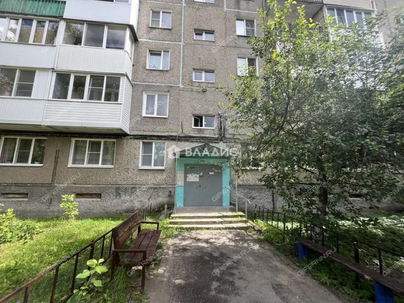 двухкомнатная квартира на проспекте Циолковского дом 52А город Дзержинск