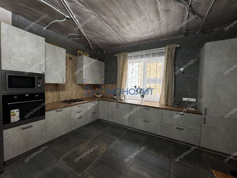 дом на Луговой улице посёлок Ждановский