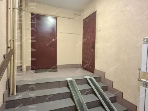 5-komnatnaya-ul-marshala-kazakova-d-6a фото