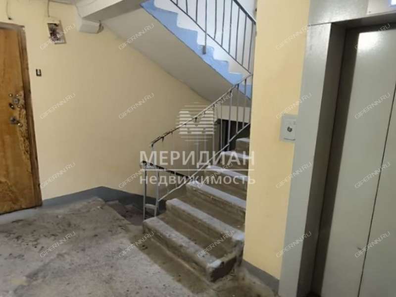 однокомнатная квартира на улице Островского дом 8