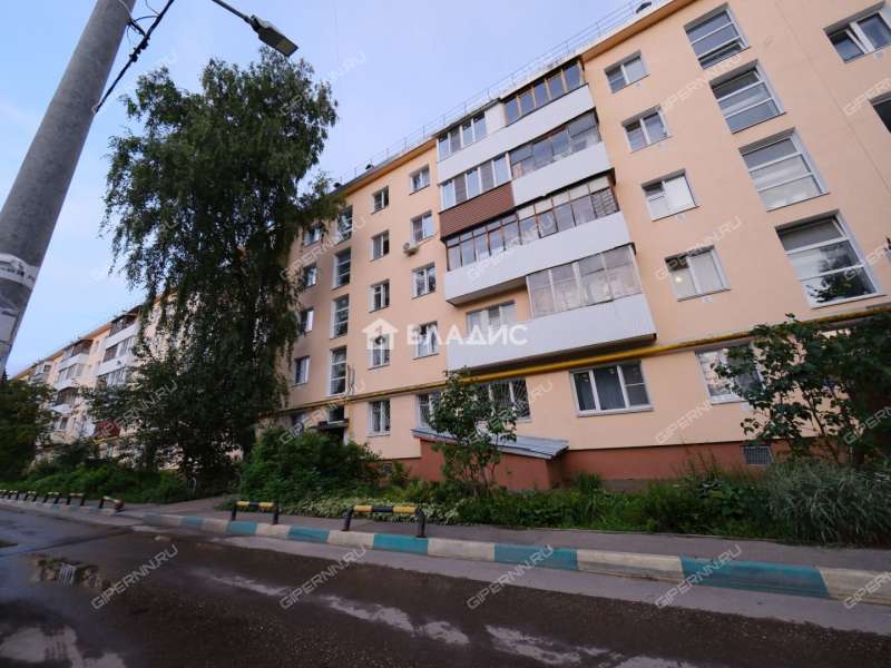 трёхкомнатная квартира на улице Шаляпина дом 15