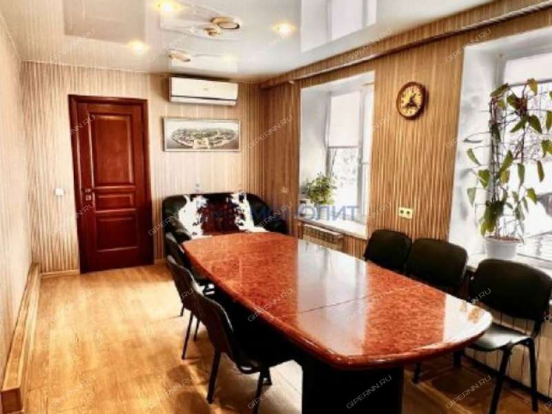 помещение под офис, недвижимость под образовательные учреждения на проспекте Гагарина