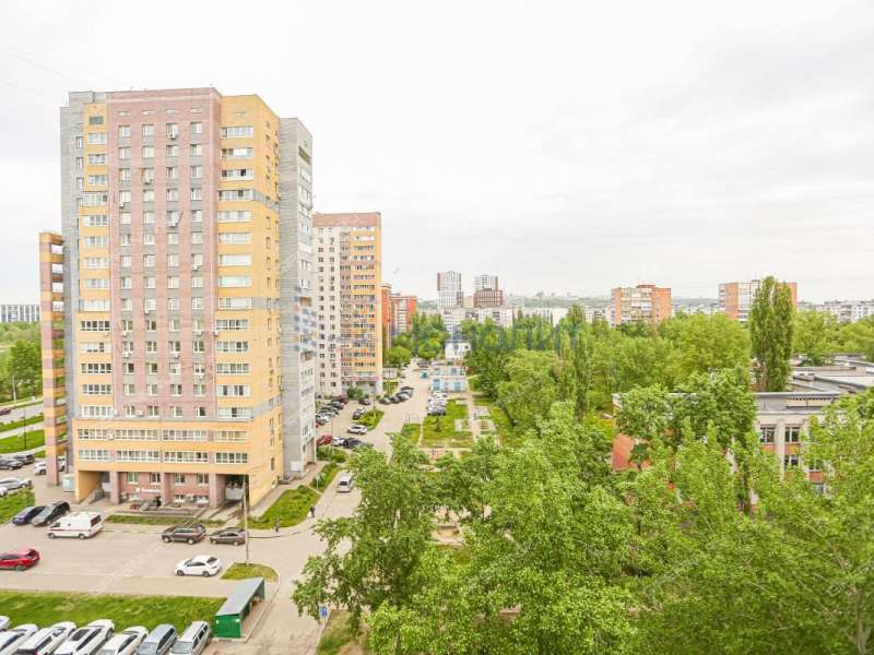 четырёхкомнатная квартира на улице Сергея Есенина дом 13
