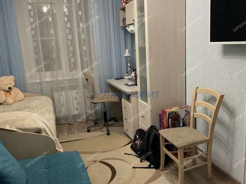 двухкомнатная квартира на бульваре 60-летия Октября дом 15