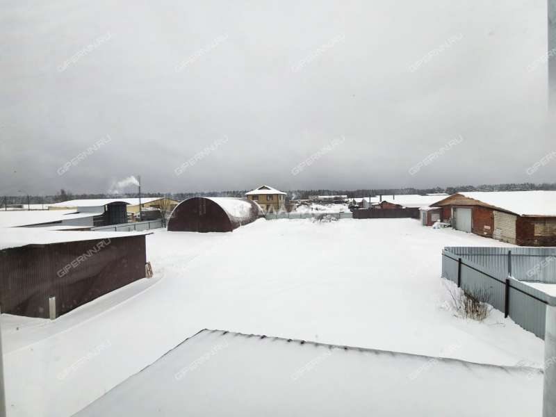 здание под офис, торговую площадь на 54 рабочий посёлок Первое Мая