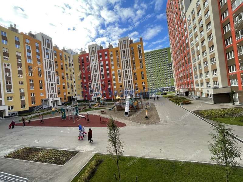 четырёхкомнатная квартира на улице Романтиков дом 15