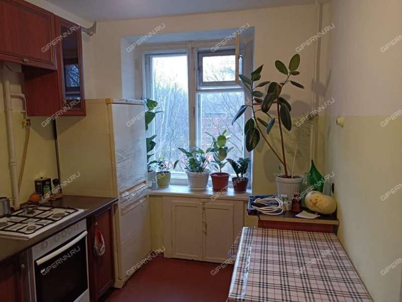 трёхкомнатная квартира на проспекте Гагарина дом 182