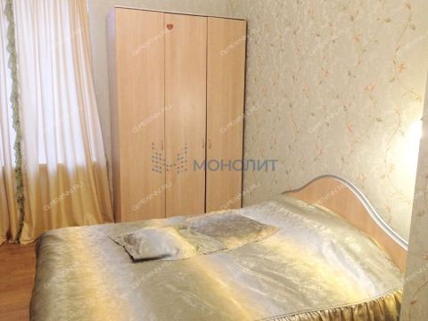 4-komnatnaya-ul-strazh-revolyucii-d-6-3 фото