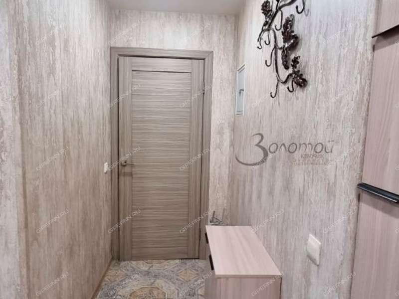 четырёхкомнатная квартира на проспекте Ильича дом 56 к2