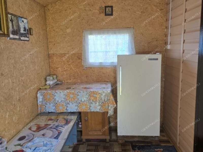 дом на улице Победы село Валки