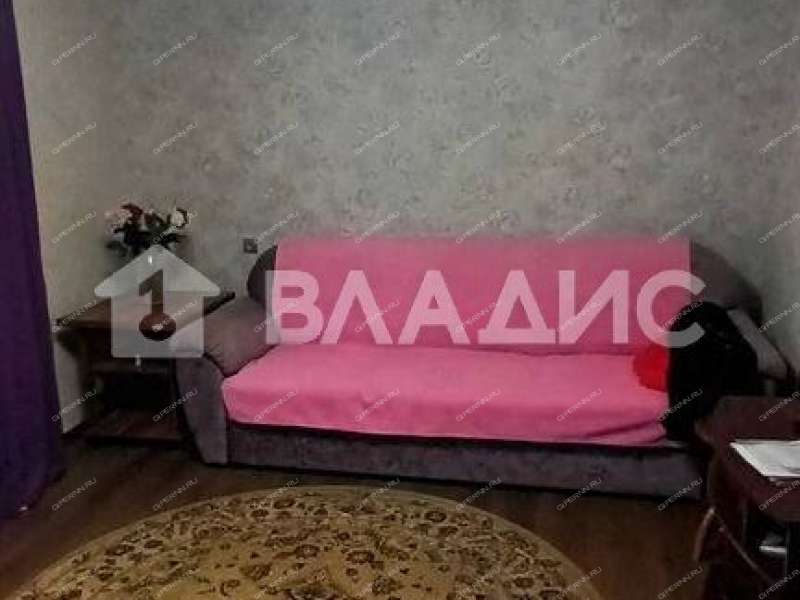 трёхкомнатная квартира на улице Родионова дом 180