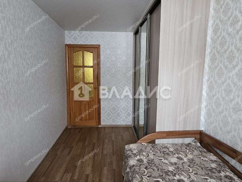 трёхкомнатная квартира на улице Героя Советского Союза Прыгунова дом 18