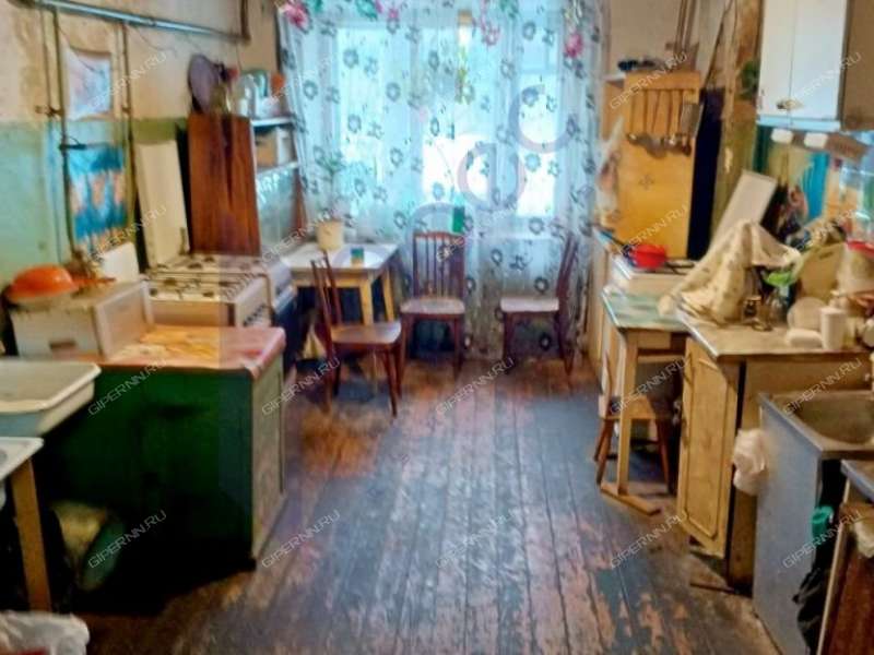 комната в доме 35 на Дворовой улице