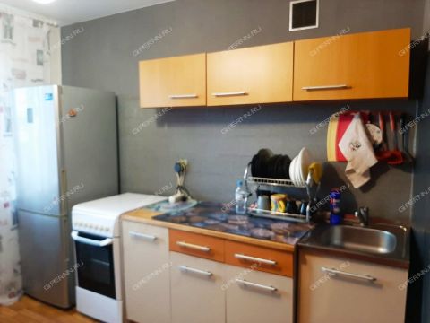 1-komnatnaya-ul-sergeya-akimova-d-5 фото