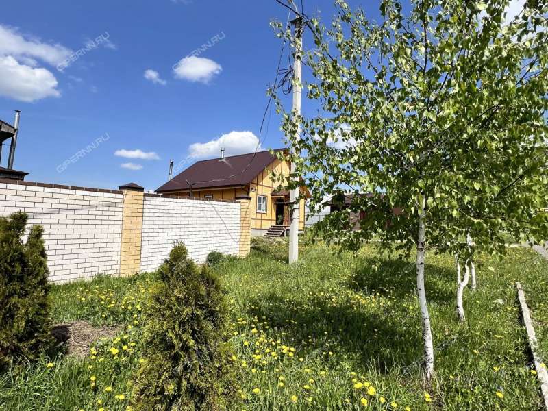 дом на улице Околица деревня Бурцево