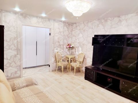 3-komnatnaya-ul-oktyabrskoy-revolyucii-d-40 фото