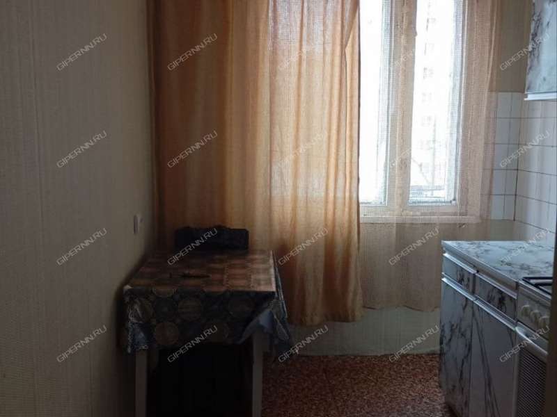 трёхкомнатная квартира на улице Политбойцов дом 20