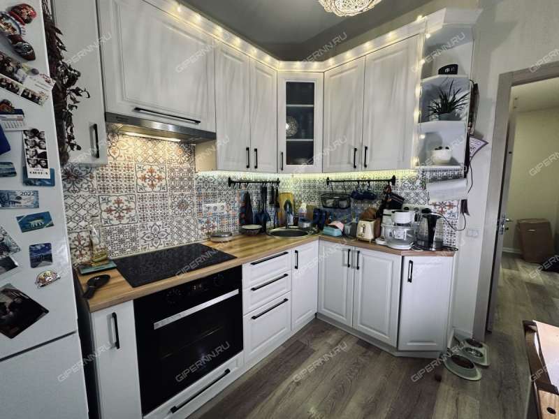 однокомнатная квартира на улице Июльских Дней дом 1 к2