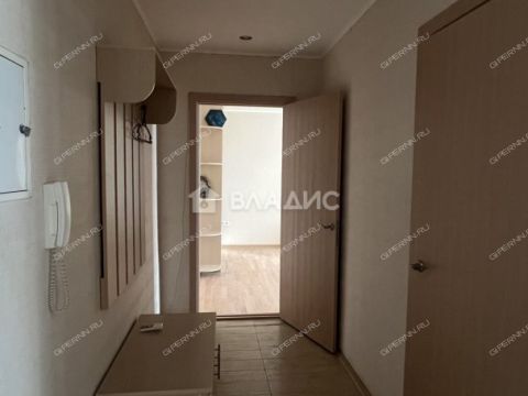 2-komnatnaya-ul-maksima-gorkogo-d-152a фото