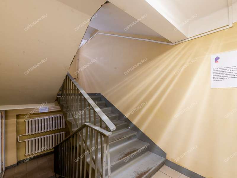 здание под офис на улице Маршала Казакова