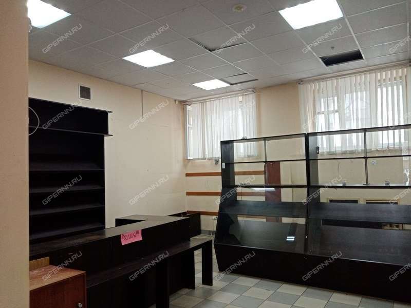 помещение под торговую площадь на ул. Сазанова д.2